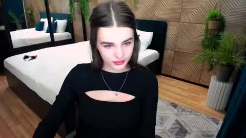 Snapshot of finalaccord chatting on 10.19.25 Amanda online show from 10.19.25