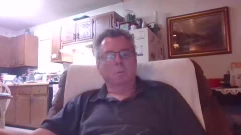 Snapshot of finderfiner chatting on 05.19.26 finderfiner online show from 05.19.26