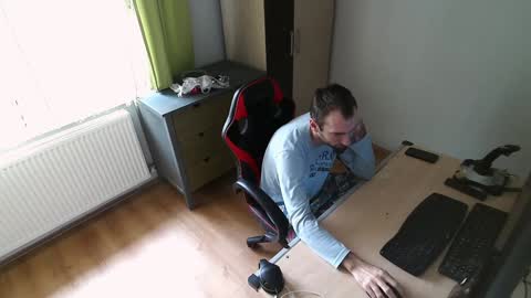 Jane and Findo online show from 01.04.25