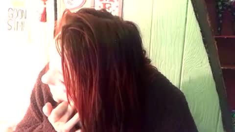 Snapshot of findommefoxi chatting on 02.13.25 findommefoxi online show from 02.13.25