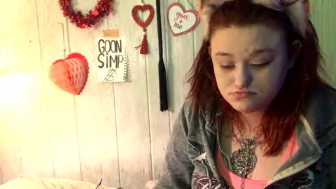 Snapshot of findommefoxi chatting on 02.16.25 findommefoxi online show from 02.16.25