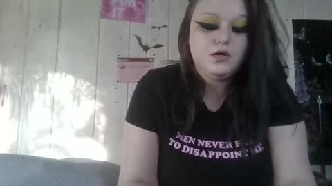 Snapshot of findommefoxi chatting on 10.26.25 findommefoxi online show from 10.26.25