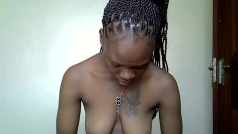 fine_queen12 online show from 02.20.25