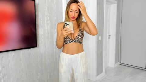 FinestChantilly online show from 04.10.26