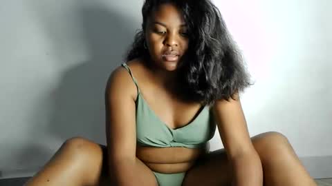 fiona_00 online show from 04.14.26