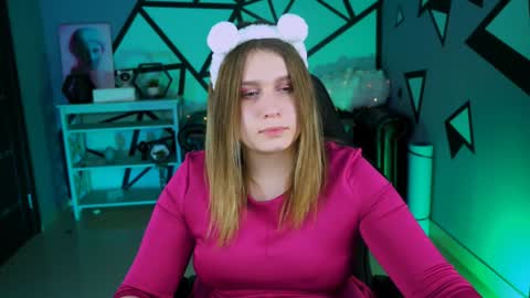 Snapshot of fioramarmoris chatting on 01.11.25 fiora online show from 01.11.25