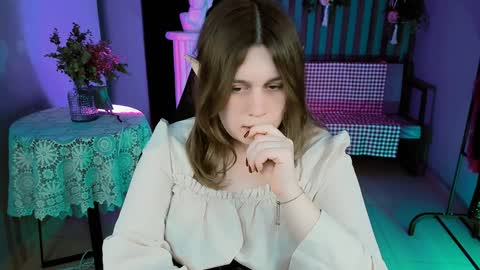 Snapshot of fioramarmoris chatting on 01.31.25 fiora online show from 01.31.25