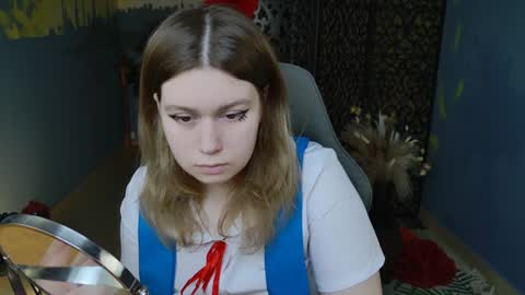 Snapshot of fioramarmoris chatting on 02.01.25 fiora online show from 02.01.25