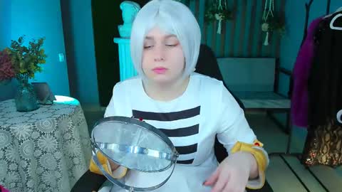 Snapshot of fioramarmoris chatting on 02.22.25 fiora online show from 02.22.25