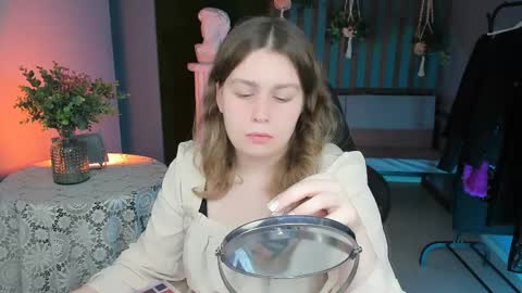 Snapshot of fioramarmoris chatting on 03.02.25 fiora online show from 03.02.25