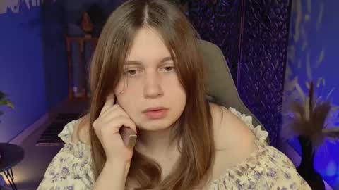 Snapshot of fioramarmoris chatting on 10.04.25 fiora online show from 10.04.25