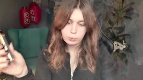 Snapshot of fioramarmoris chatting on 11.13.25 fiora online show from 11.13.25