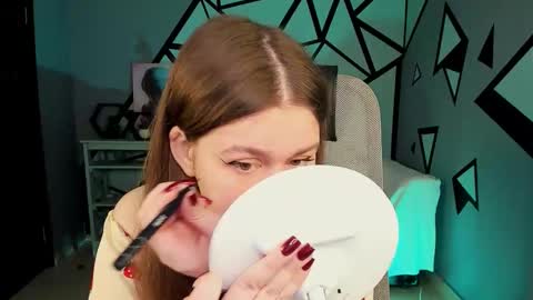 fiora online show from 03.25.26