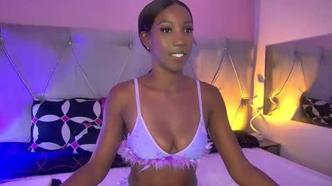 Snapshot of fiorelalenin chatting on 01.15.26 Fiorela Lenin online show from 01.15.26