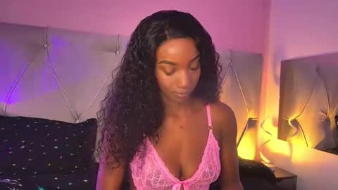 Snapshot of fiorelalenin chatting on 02.02.26 Fiorela Lenin online show from 02.02.26