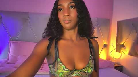 Snapshot of fiorelalenin chatting on 02.10.26 Fiorela Lenin online show from 02.10.26