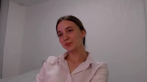 fireflies_fly_ online show from 10.01.25