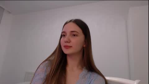 fireflies_fly_ online show from 03.06.26