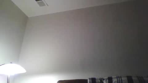 Snapshot of fishingaroundforanything chatting on 02.23.25 Hercomeonmyface online show from 02.23.25