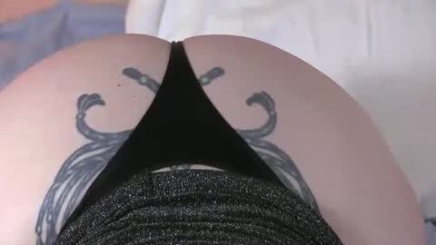 Snapshot of fistygingersrq chatting on 10.07.25 KinkyGingerSRQ online show from 10.07.25