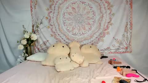 Megan NEW twitter fit amer girl online show from 04.01.26