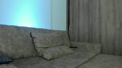 Snapshot of fit_fray chatting on 12.02.25 FRAIDER online show from 12.02.25