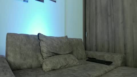 Snapshot of fit_fray chatting on 12.04.25 FRAIDER online show from 12.04.25