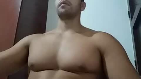 Snapshot of fitchestabs_69 chatting on 11.17.25 fitchestabs_69 online show from 11.17.25