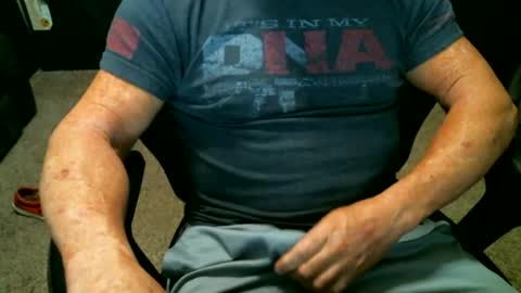Snapshot of fitguy40 chatting on 06.28.26 fitguy40 online show from 06.28.26