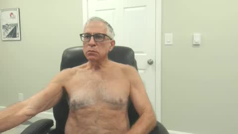 Snapshot of fitman999 chatting on 11.29.25 Jon online show from 11.29.25