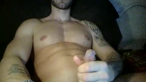 Snapshot of fitness1989 chatting on 02.18.25 fitness1989 online show from 02.18.25