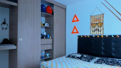 Snapshot of fitnolan chatting on 02.06.25 Elias Valencia online show from 02.06.25