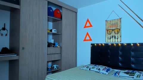 Snapshot of fitnolan chatting on 02.15.25 Elias Valencia online show from 02.15.25