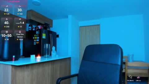 Snapshot of fitnolan chatting on 10.22.25 Elias Valencia online show from 10.22.25