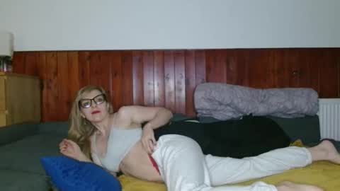 fitsexyes online show from 11.03.25