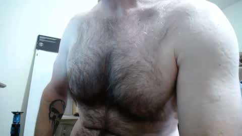 Snapshot of fitshow75 chatting on 09.22.25 Links in Bio below online show from 09.22.25