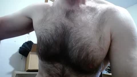 Snapshot of fitshow75 chatting on 09.27.25 Links in Bio below online show from 09.27.25