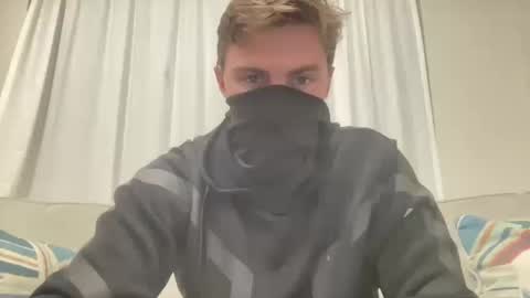 Snapshot of fittfucker chatting on 10.15.25 fittfucker online show from 10.15.25