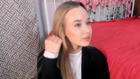 Amina online show from 11.17.25