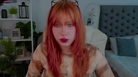 Snapshot of fleur_fox chatting on 05.31.26 fleur_fox online show from 05.31.26