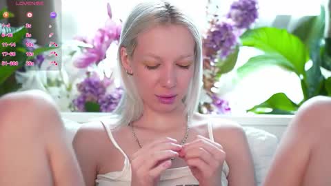 Snapshot of flexylover_ chatting on 12.03.25 Im nude naked fuck lovense online show from 12.03.25