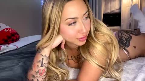 Roxy online show from 12.14.24