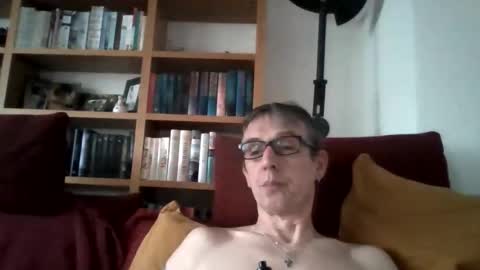 Snapshot of flinx71 chatting on 04.13.26 Ralf online show from 04.13.26