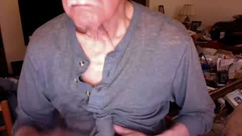 Snapshot of flip4u chatting on 12.10.24 flip4u online show from 12.10.24