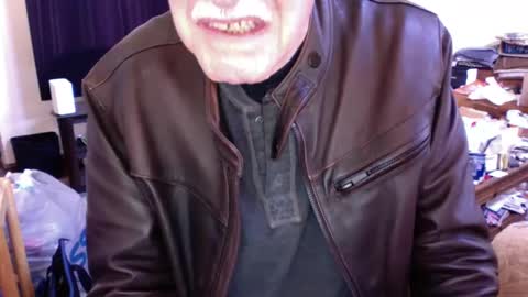 Snapshot of flip4u chatting on 12.11.24 flip4u online show from 12.11.24