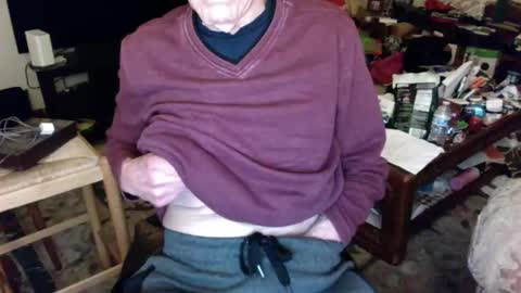 Snapshot of flip4u chatting on 11.16.25 flip4u online show from 11.16.25