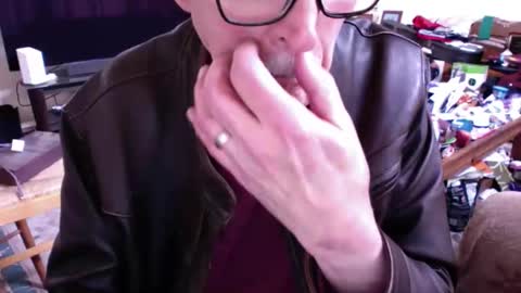 Snapshot of flip4u chatting on 11.17.25 flip4u online show from 11.17.25