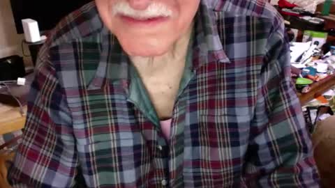 Snapshot of flip4u chatting on 11.19.25 flip4u online show from 11.19.25