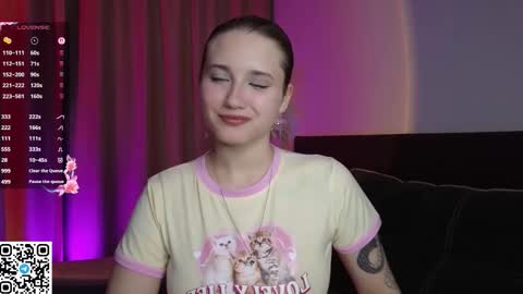 Doloras online show from 10.07.25