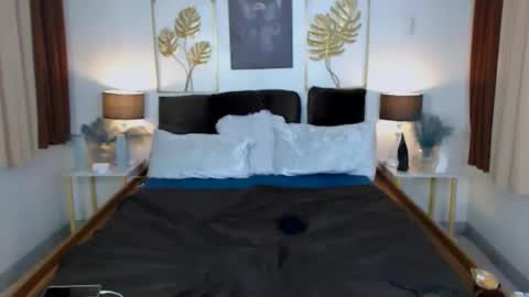 Snapshot of flirtymarga chatting on 11.13.25 Marga online show from 11.13.25